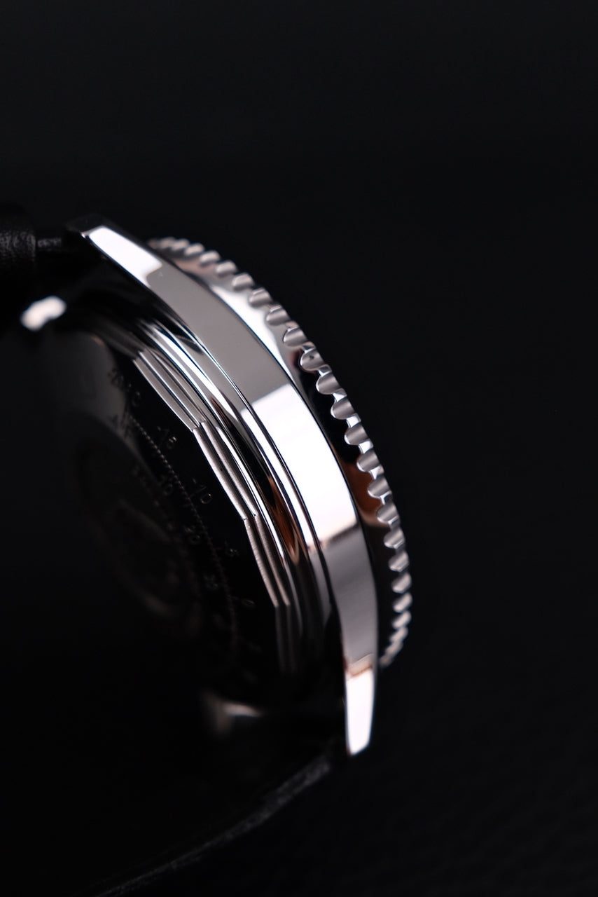 Breitling Navitimer A23322 - Detail view 4