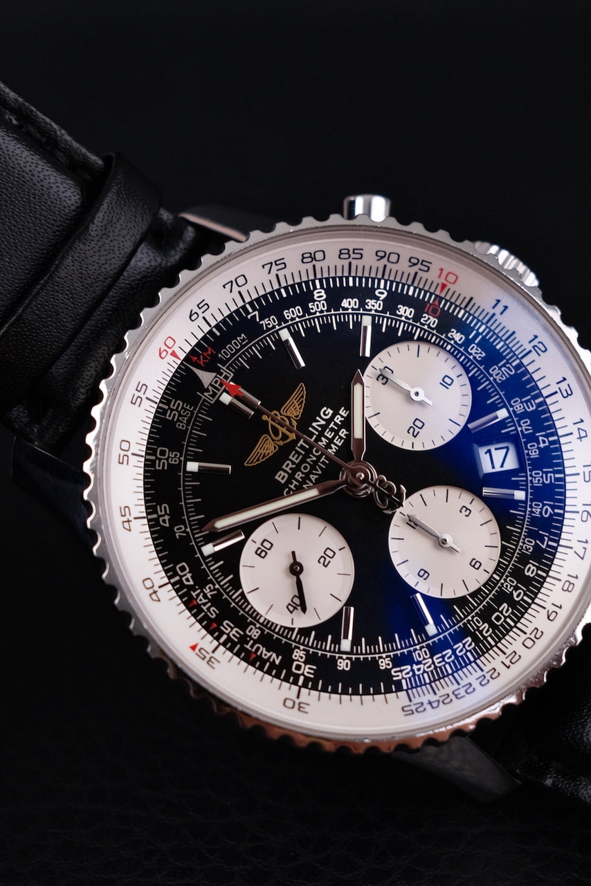 Breitling Navitimer A23322 - Detail view 2