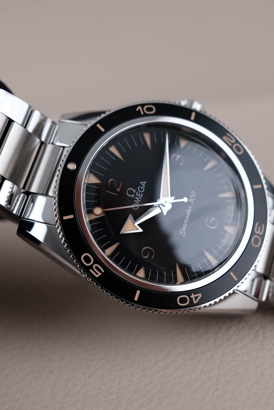 Omega Seamaster 300 23430412101001 - Detail view 1