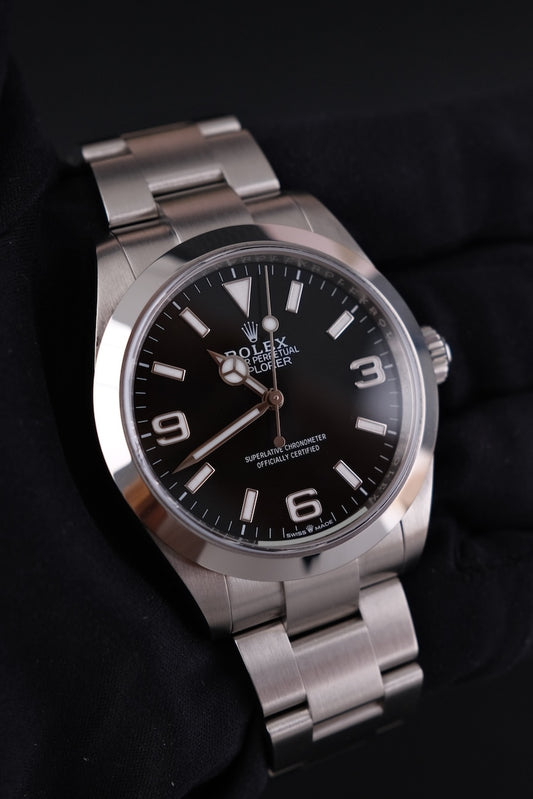 Rolex Explorer 40 224270 - Detail view 1