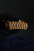 Bild in Galerie-Betrachter laden, Rolex Day-Date 36 18038 Yellow Gold, Blue Vignette Diamond Dial
