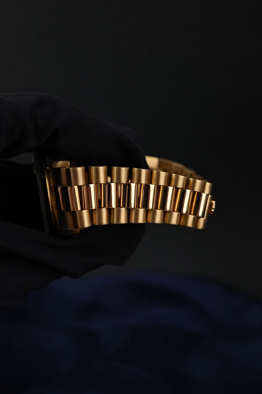 Rolex Day-Date 36 18038 Yellow Gold, Blue Vignette Diamond Dial