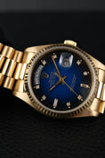 Bild in Galerie-Betrachter laden, Rolex Day-Date 36 18038 Yellow Gold, Blue Vignette Diamond Dial
