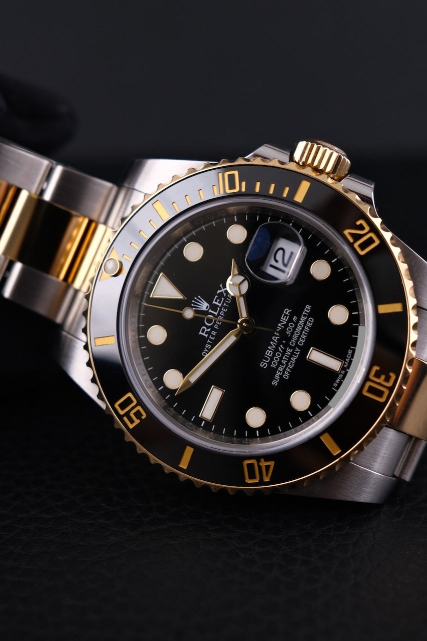 Rolex Submariner Date 116613LN - Detail view 3