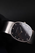 Cargar la imagen en la vista de la galería, Audemars Piguet Ellipse Automatic Ellipse 18k White Gold, Black Diamond Dial, 35 x 31mm, AP 2120 Movement, Rare
