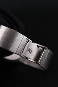 Cargar la imagen en la vista de la galería, Audemars Piguet Ellipse Automatic Ellipse 18k White Gold, Black Diamond Dial, 35 x 31mm, AP 2120 Movement, Rare
