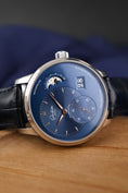 Bild in Galerie-Betrachter laden, Glashütte PanoMaticLunar 19002463261 Box + og. Papiere Blue Dial, 40mm
