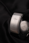 Carica l'immagine nel visualizzatore della galleria, Sinn U1 1010 Box + og. Papiere Black Dial 44 inkl. Wechselband
