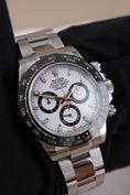 Carica l'immagine nel visualizzatore della galleria, Rolex Daytona 116500LN - Detail view 4
