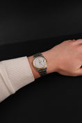Cargar la imagen en la vista de la galería, Tudor Prince Date Day 76213 Original Papiere Linen Diamond Dial, SERVICED, First Buyer's Invoice
