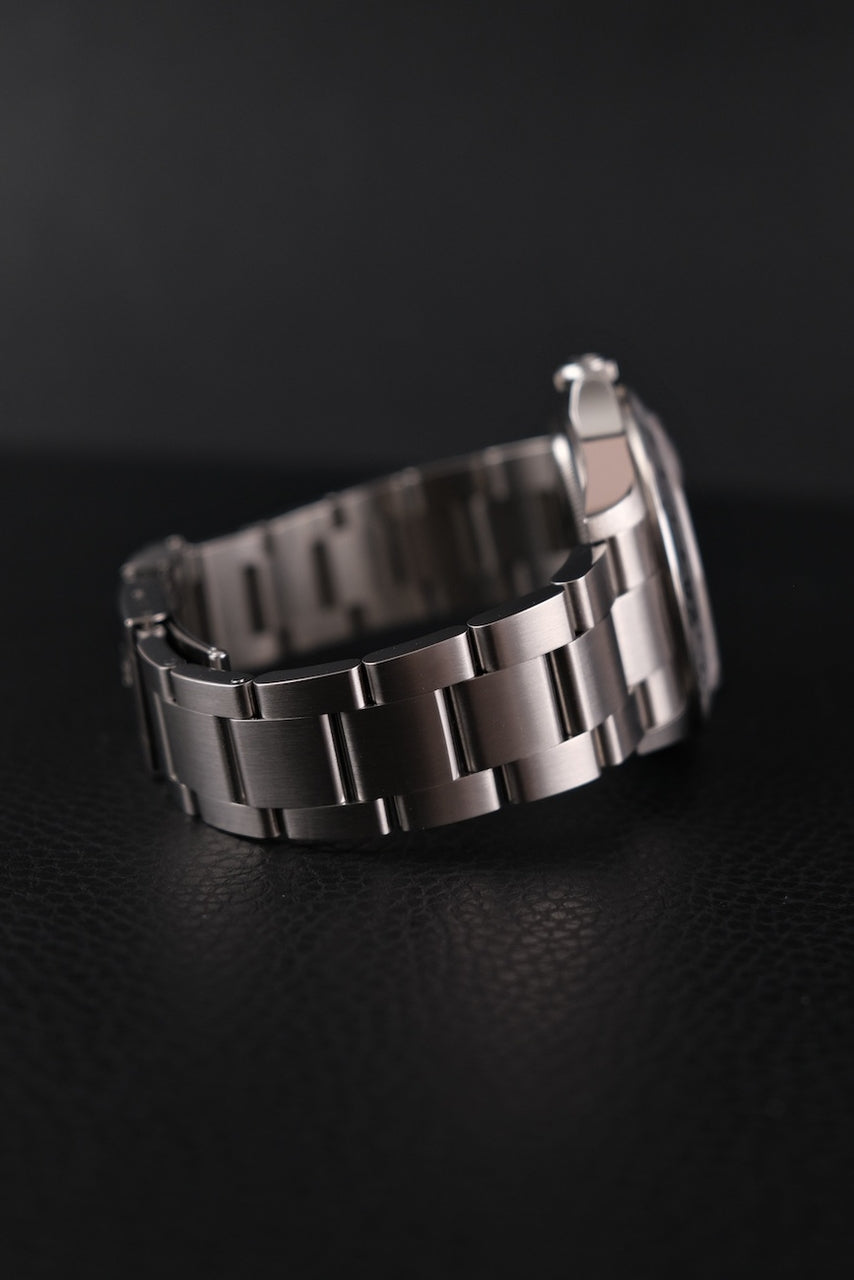 Rolex Explorer ll 16570 Box + og. Papiere Black Dial, 40mm, D-Series