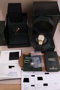 Carica l'immagine nel visualizzatore della galleria, Audemars Piguet Royal Oak Perpetual Calender BA25654 - Papiere und oder Lieferumfang
