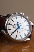 Bild in Galerie-Betrachter laden, Omega Seamaster Aqua Terra 28123037 Box + og. Papiere White Dial, incl. Blue Omega Nato Strap
