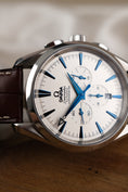Bild in Galerie-Betrachter laden, Omega Seamaster Aqua Terra 28123037 Box + og. Papiere White Dial, incl. Blue Omega Nato Strap
