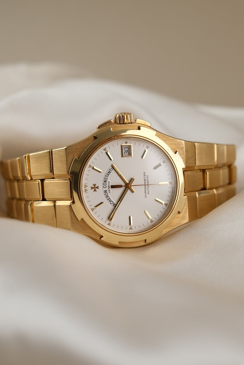 Vacheron Constantin Overseas Jumbo 42040 18k Gold, 37mm