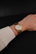 Cargar la imagen en la vista de la galería, Vacheron Constantin Overseas Jumbo 42040 18k Gold, 37mm

