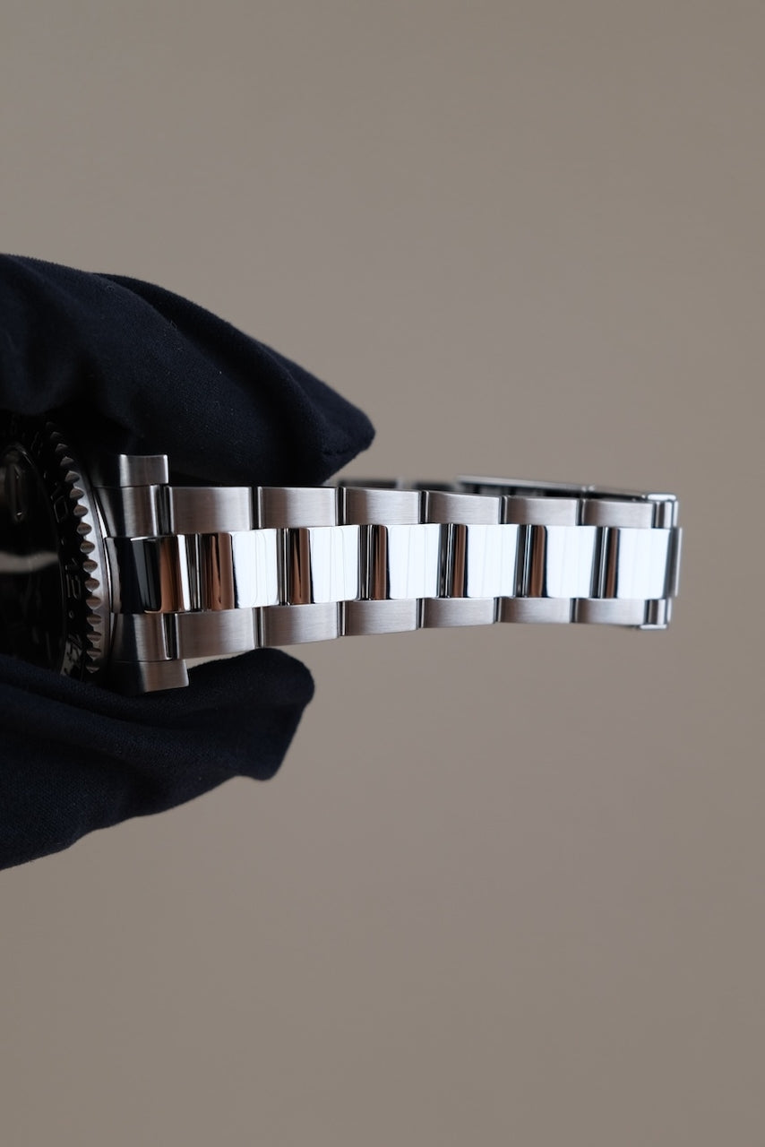 Rolex GMT-Master II 116710LN - Detail view 6