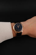 Bild in Galerie-Betrachter laden, Breitling Duograph B15 RB1510251B1P1 Box + og. Papiere 18k Rosegold, Breitling Warranty 2028
