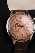 Cargar la imagen en la vista de la galería, Patek Philippe Complications 5172G-010 Box + og. Papiere Salmon Dial, White Gold, New/Unworn, 2025, 41mm
