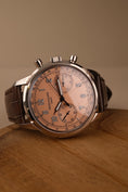 Cargar la imagen en la vista de la galería, Patek Philippe Complications 5172G-010 Box + og. Papiere Salmon Dial, White Gold, New/Unworn, 2025, 41mm
