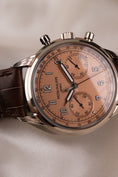 Cargar la imagen en la vista de la galería, Patek Philippe Complications 5172G-010 Box + og. Papiere Salmon Dial, White Gold, New/Unworn, 2025, 41mm
