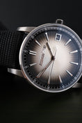 Bild in Galerie-Betrachter laden, Audemars Piguet Code 11.59 15210QT Box + og. Papiere Smoked Beige Dial Ceramic Case TOP
