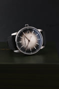 Bild in Galerie-Betrachter laden, Audemars Piguet Code 11.59 15210QT Box + og. Papiere Smoked Beige Dial Ceramic Case TOP
