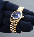Bild in Galerie-Betrachter laden, Rolex Datejust 69178 Box + og. Papiere 18k Gold, Blue Diamond Dial, L-Series, 26mm
