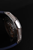 Bild in Galerie-Betrachter laden, H.Moser & Cie Pioneer Tourbillon 3804-1201 Box + og. Papiere Blue Dial, Limited Edition x/50
