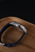 Bild in Galerie-Betrachter laden, H.Moser & Cie Pioneer Tourbillon 3804-1201 Box + og. Papiere Blue Dial, Limited Edition x/50
