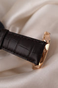 Bild in Galerie-Betrachter laden, Patek Philippe Calatrava 5117R Box + og. Papiere SERVICED 18k Rose Gold
