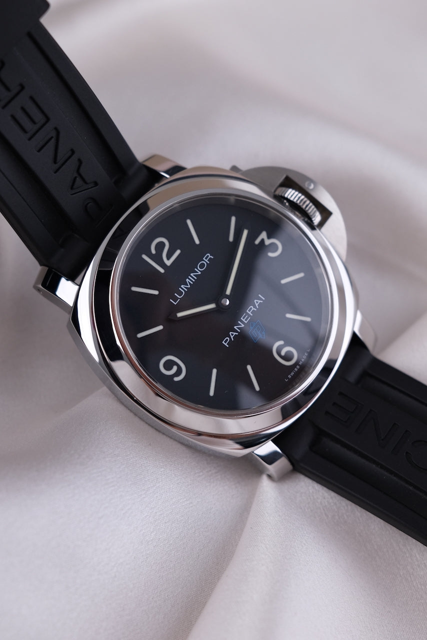 Panerai Luminor Base Logo PAM00774 - Detail view 8