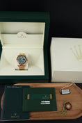 Bild in Galerie-Betrachter laden, Rolex GMT-Master II 116718LN - Papiere und oder Lieferumfang
