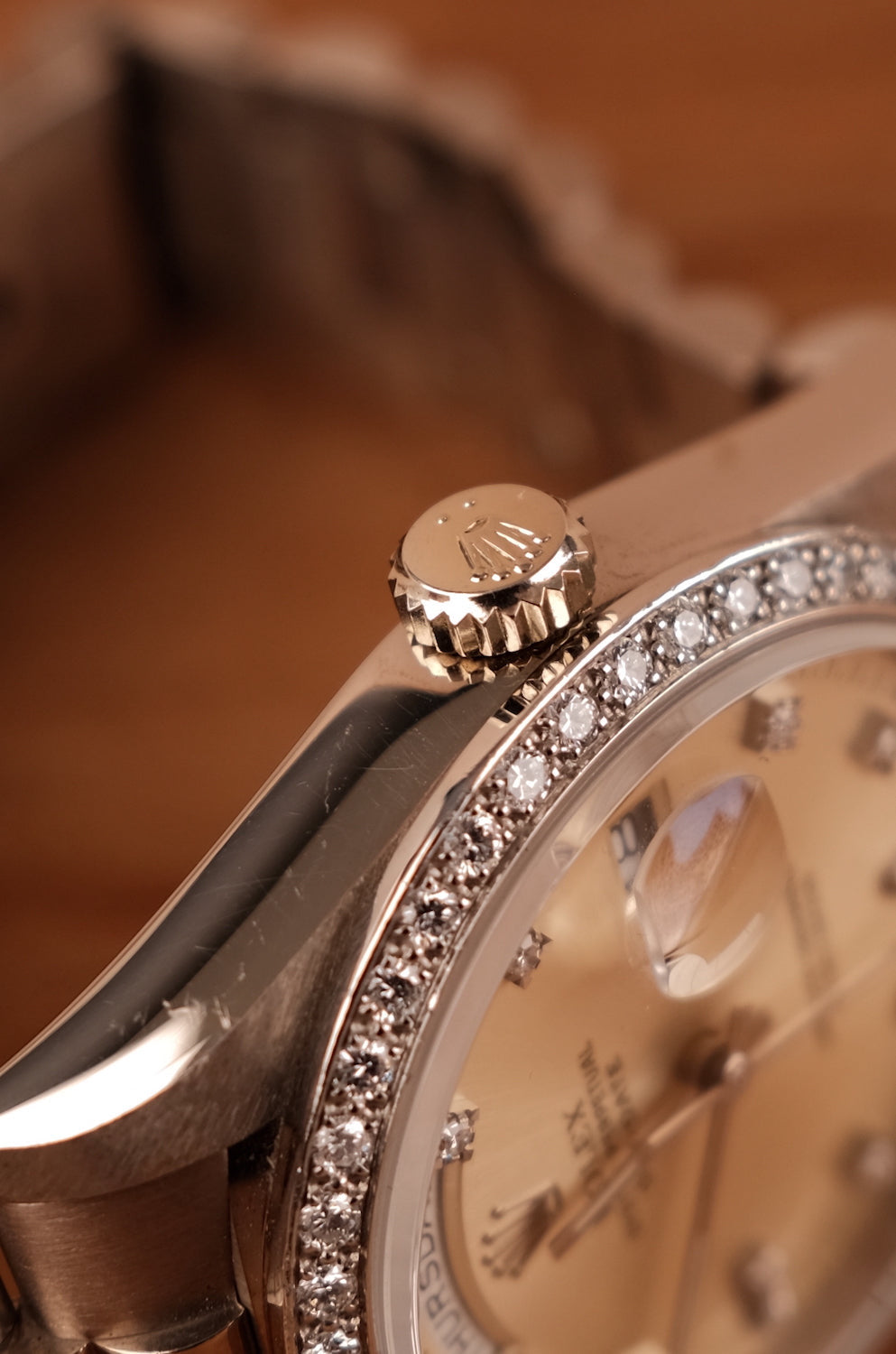 Rolex Day-Date Factory Diamond Bezel and Dial Whitegold 18349 Original Papiere