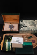 Cargar la imagen en la vista de la galería, Rolex Submariner Date 16613 Box + og. Papiere S/G, Rare Purple Dial, Rolex Service 2017
