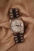 Charger l'image dans la visionneuse de la galerie, Rolex Day-Date 36 WG Silver Diamond Dial Mint Condition 18239 No Lume
